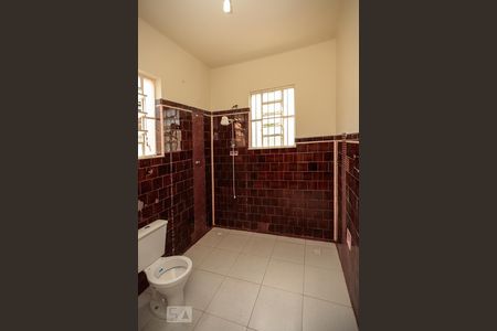 Casa à venda com 360m², 4 quartos e 8 vagasBanheiro 1