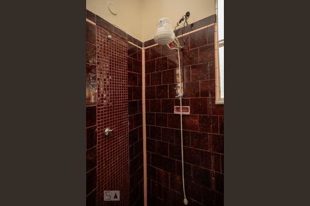 Casa à venda com 360m², 4 quartos e 8 vagasBanheiro 1