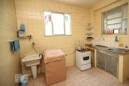 Casa à venda com 360m², 4 quartos e 8 vagasCozinha