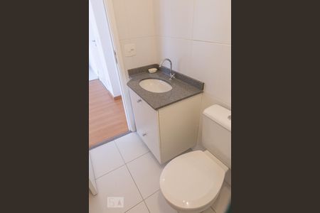Banheiro de apartamento à venda com 1 quarto, 31m² em Água Branca, São Paulo