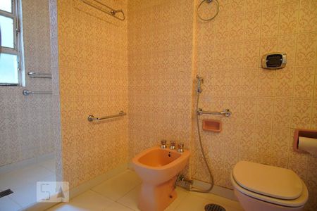 Suite - Banheiro de apartamento à venda com 3 quartos, 125m² em Bom Fim, Porto Alegre