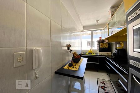 Apartamento à venda com 100m², 2 quartos e 1 vagaCozinha