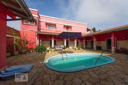 Casa à venda com 450m², 5 quartos e 4 vagasPiscina