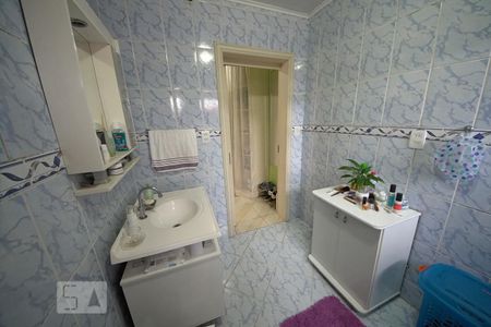 Casa à venda com 450m², 5 quartos e 4 vagasBanheiro da Suíte