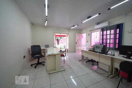 Casa à venda com 450m², 5 quartos e 4 vagasEscritório