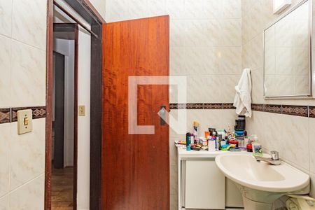 Casa à venda com 358m², 4 quartos e 5 vagasBanheiro da Suíte 2