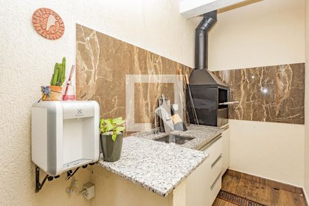 Casa à venda com 358m², 4 quartos e 5 vagasChurrasqueira