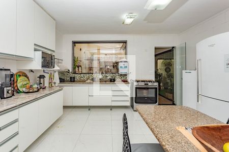 Casa à venda com 358m², 4 quartos e 5 vagasCozinha