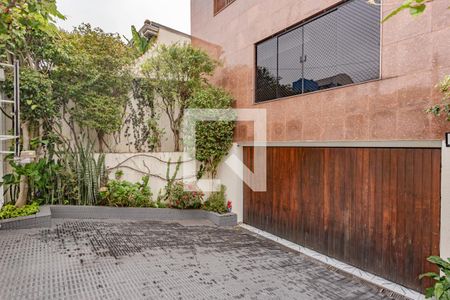Casa à venda com 358m², 4 quartos e 5 vagasRampa de acesso