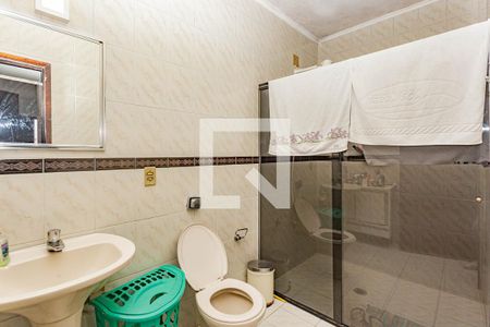 Casa à venda com 358m², 4 quartos e 5 vagasBanheiro da Suíte 2