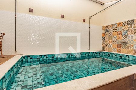 Casa à venda com 358m², 4 quartos e 5 vagasPiscina