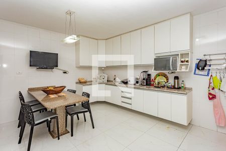 Casa à venda com 358m², 4 quartos e 5 vagasCozinha
