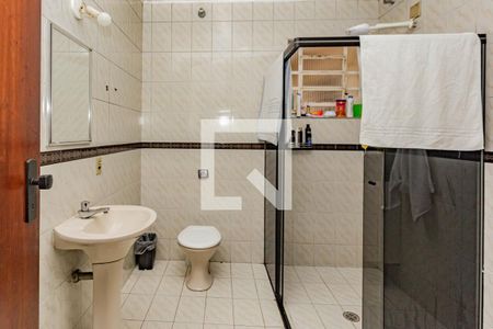 Casa à venda com 358m², 4 quartos e 5 vagasBanheiro da Suíte 3