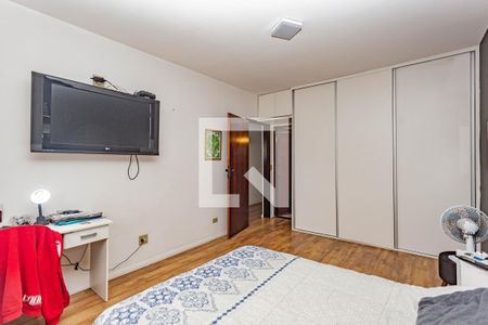 Casa à venda com 358m², 4 quartos e 5 vagasSuíte 2