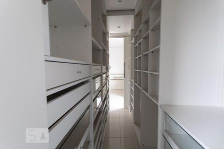 Closet de apartamento à venda com 3 quartos, 180m² em Vila Prudente, São Paulo