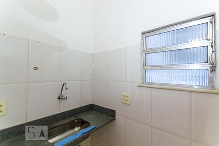 Cozinha de apartamento para alugar com 1 quarto, 30m² em Centro, Niterói