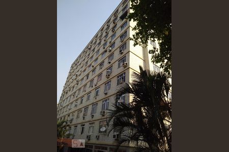 Apartamento para alugar com 115m², 3 quartos e 2 vagas Apartamento para alugar com 115m², 3 quartos e 2 vagasFachada