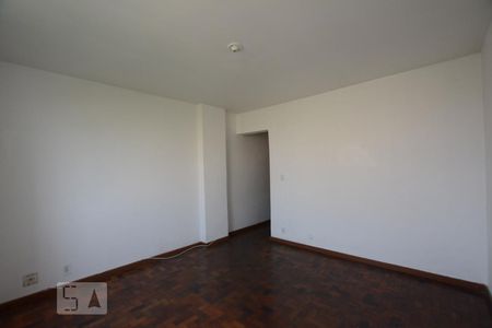 Sala de apartamento para alugar com 3 quartos, 115m² em Olaria, Rio de Janeiro