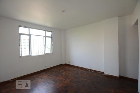 Sala de apartamento para alugar com 3 quartos, 115m² em Olaria, Rio de Janeiro