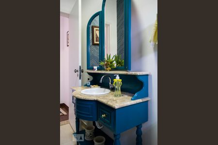 Casa à venda com 347m², 3 quartos e 6 vagasLAVABO