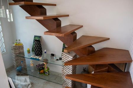 Casa à venda com 347m², 3 quartos e 6 vagasENTRADA