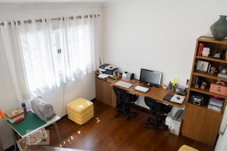 Casa à venda com 347m², 3 quartos e 6 vagasESCRITÓRIO