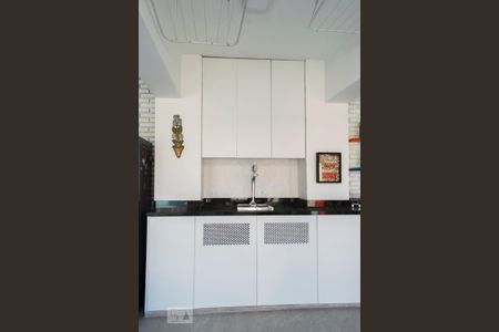 Casa à venda com 347m², 3 quartos e 6 vagasQUINTAL