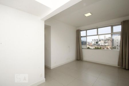 Apartamento para alugar com 76m², 2 quartos e 1 vagaQuarto Suíte