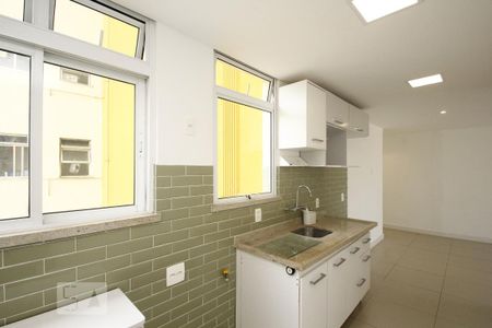 Apartamento para alugar com 76m², 2 quartos e 1 vagaCozinha