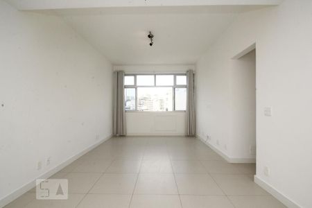 Apartamento para alugar com 76m², 2 quartos e 1 vagaSala