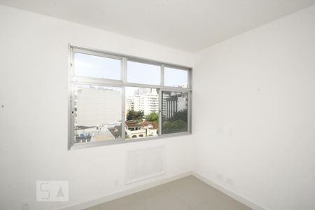 Apartamento para alugar com 76m², 2 quartos e 1 vagaQuarto 1