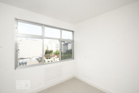 Apartamento para alugar com 76m², 2 quartos e 1 vagaQuarto 1