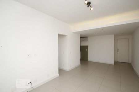 Sala de apartamento para alugar com 2 quartos, 76m² em Botafogo, Rio de Janeiro