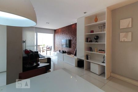 Sala de apartamento para alugar com 2 quartos, 100m² em Barra da Tijuca, Rio de Janeiro