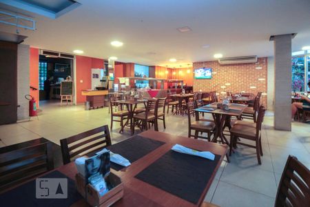 Apartamento para alugar com 100m², 2 quartos e 1 vaga Apartamento para alugar com 100m², 2 quartos e 1 vagaPizzaria
