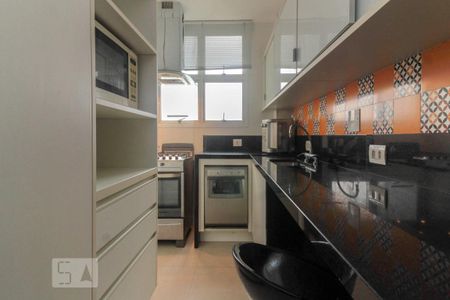 Apartamento para alugar com 100m², 2 quartos e 1 vaga Apartamento para alugar com 100m², 2 quartos e 1 vagaCozinha