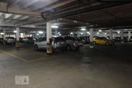 Apartamento para alugar com 100m², 2 quartos e 1 vaga Apartamento para alugar com 100m², 2 quartos e 1 vagaGaragem
