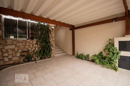 Casa à venda com 170m², 3 quartos e 2 vagas Casa à venda com 170m², 3 quartos e 2 vagasGaragem