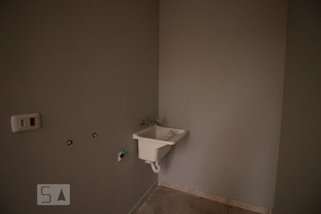 Casa à venda com 170m², 3 quartos e 2 vagas Casa à venda com 170m², 3 quartos e 2 vagasÁrea de Serviço