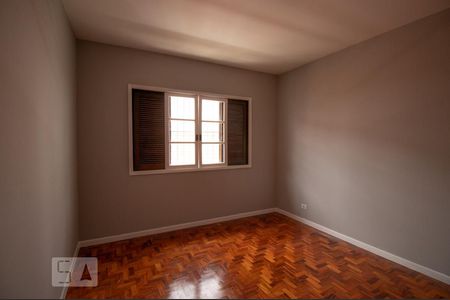 Casa à venda com 170m², 3 quartos e 2 vagas Casa à venda com 170m², 3 quartos e 2 vagasQuarto 1