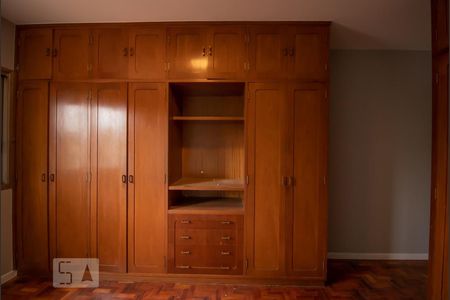 Casa à venda com 170m², 3 quartos e 2 vagas Casa à venda com 170m², 3 quartos e 2 vagasSuíte