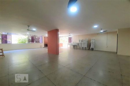 Apartamento à venda com 49m², 2 quartos e 1 vaga Apartamento à venda com 49m², 2 quartos e 1 vagaÁrea comum - Salão de festas