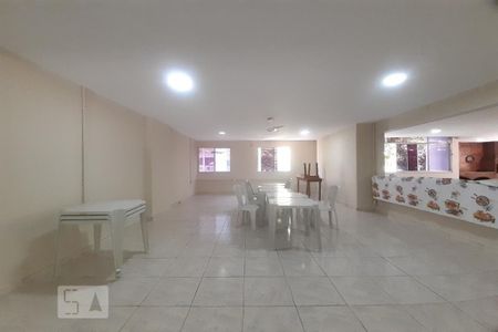 Apartamento à venda com 49m², 2 quartos e 1 vaga Apartamento à venda com 49m², 2 quartos e 1 vagaÁrea comum - Salão de festas