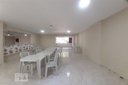 Apartamento à venda com 49m², 2 quartos e 1 vaga Apartamento à venda com 49m², 2 quartos e 1 vagaÁrea comum - Salão de festas