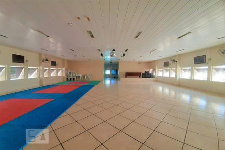 Apartamento à venda com 49m², 2 quartos e 1 vaga Apartamento à venda com 49m², 2 quartos e 1 vagaÁrea comum - Salão de festas