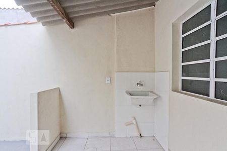 Casa de condomínio para alugar com 80m², 1 quarto e sem vagaÁrea de Serviço