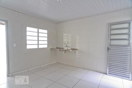 Cozinha de casa de condomínio para alugar com 1 quarto, 80m² em Vila Amélia, São Paulo