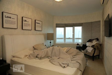 Apartamento à venda com 280m², 2 quartos e 4 vagasSuíte 2