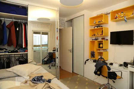 Apartamento à venda com 280m², 2 quartos e 4 vagasSuíte 1