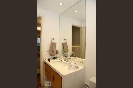Apartamento à venda com 280m², 2 quartos e 4 vagasSuíte 1